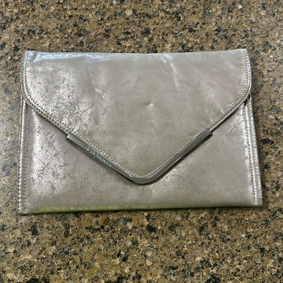 BCBGeneration clutches. - Picture 10 of 16